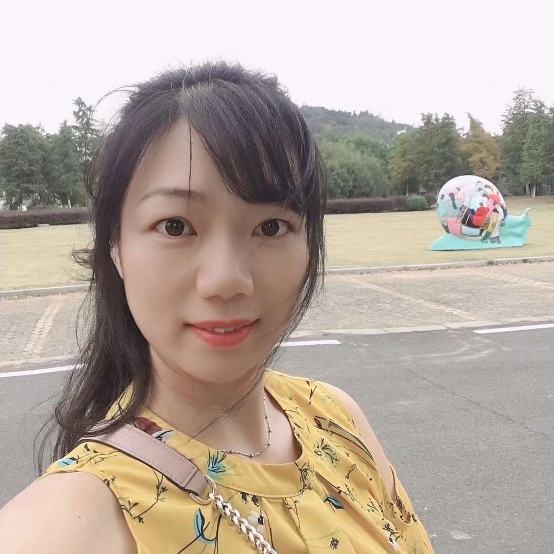 初见漫步羽裳的照片