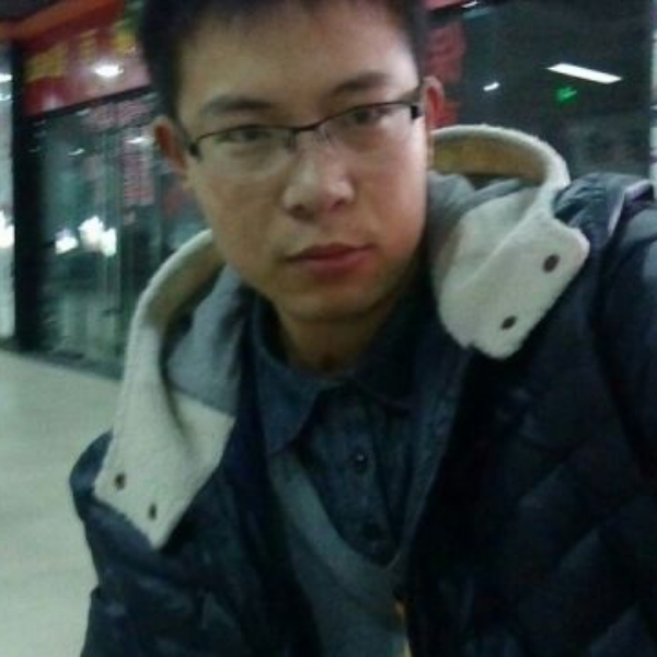 、练习微笑的照片