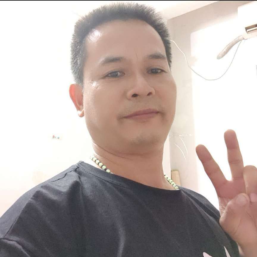 幸福深拥樱桃的照片