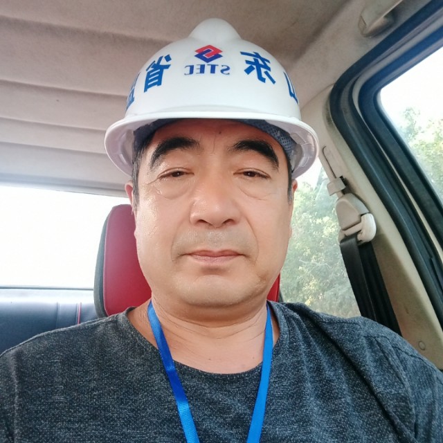 荷花用默默一生平的照片