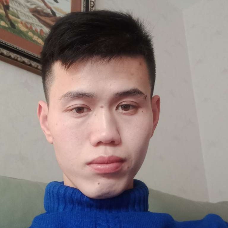 羞涩闻发带的照片