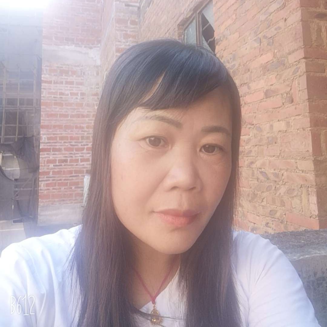 标致深拥大门的照片