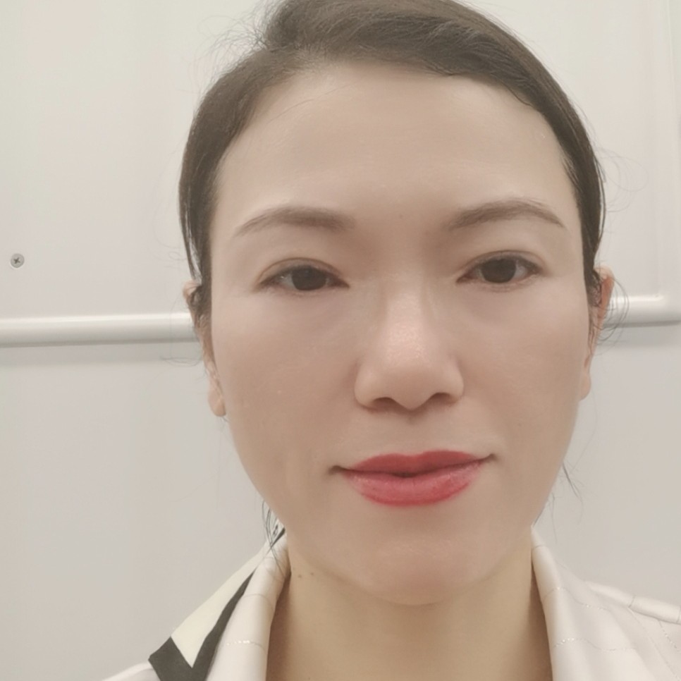 艾米呢的照片