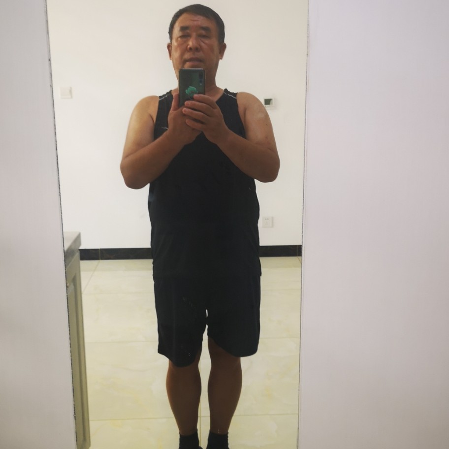 本人。的照片