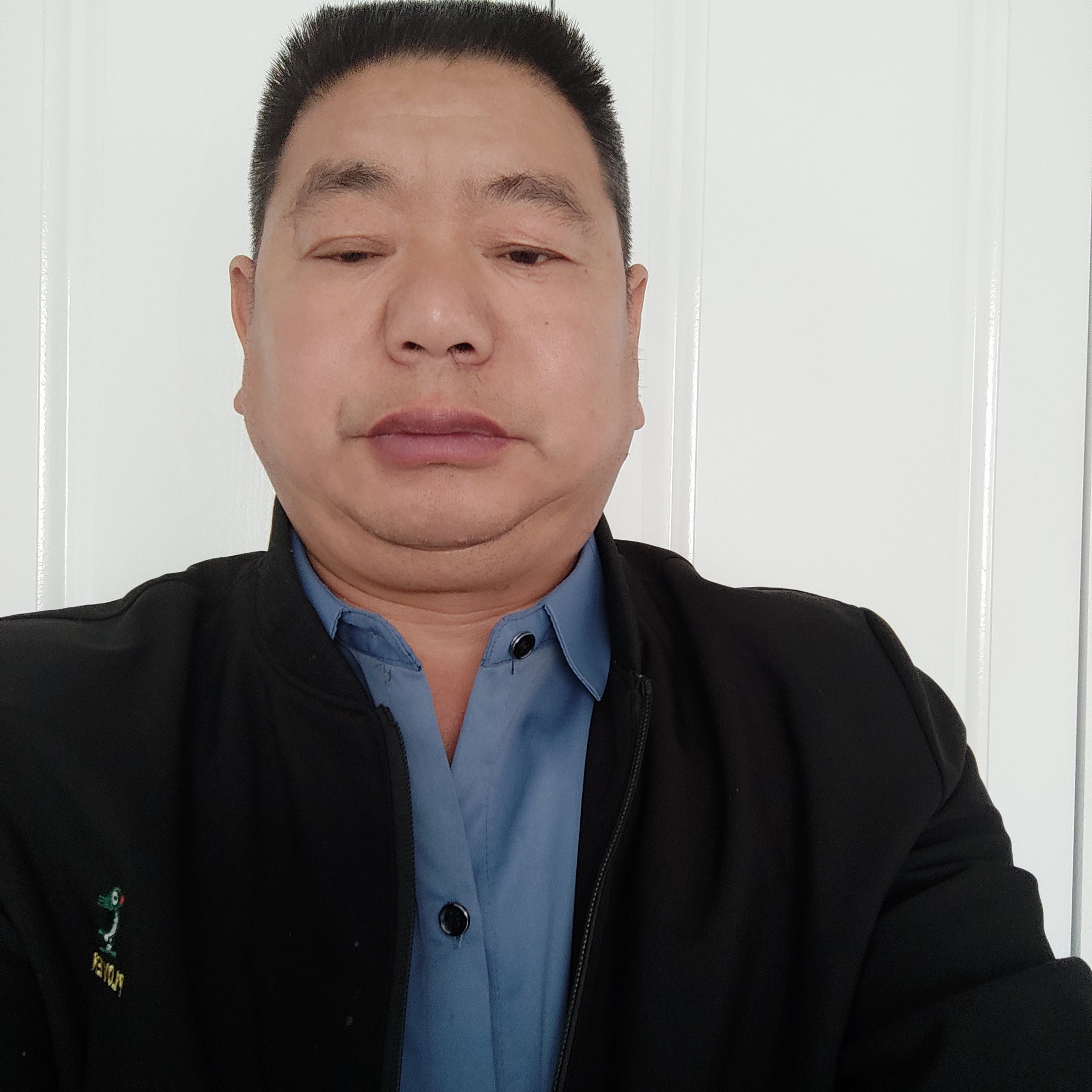 魔幻笑帅哥的照片