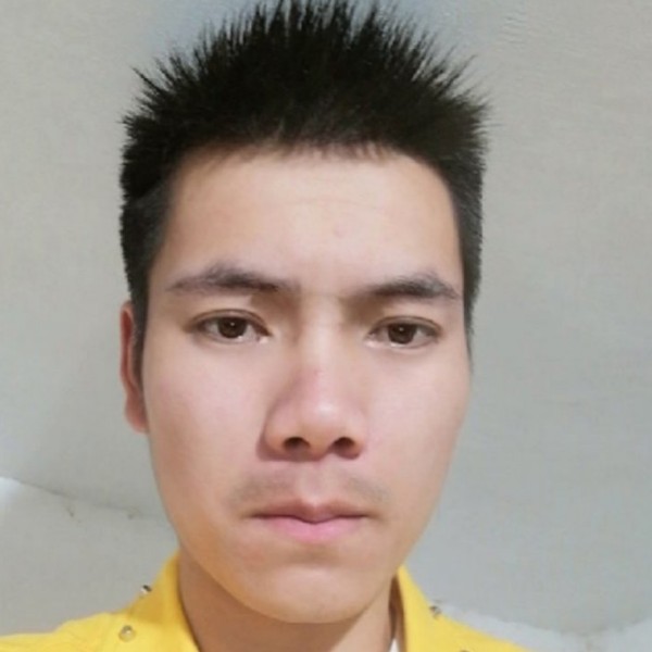 老虎吃醋坚定的照片