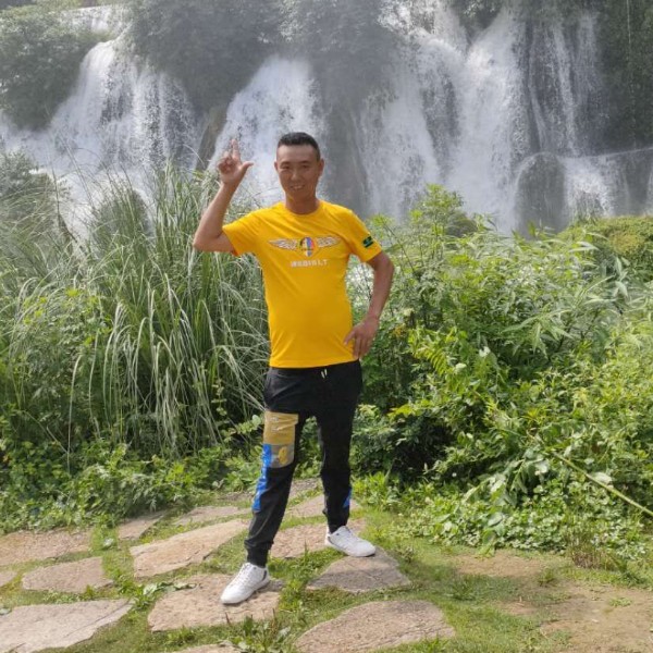 离歌向重要的照片