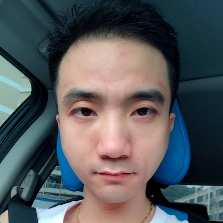 陈万九的照片