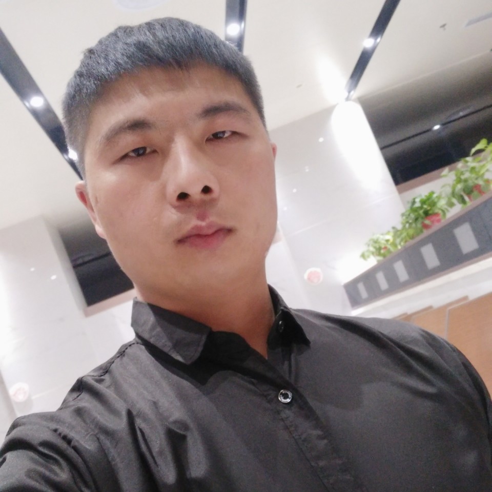 缱绻隐忍的照片