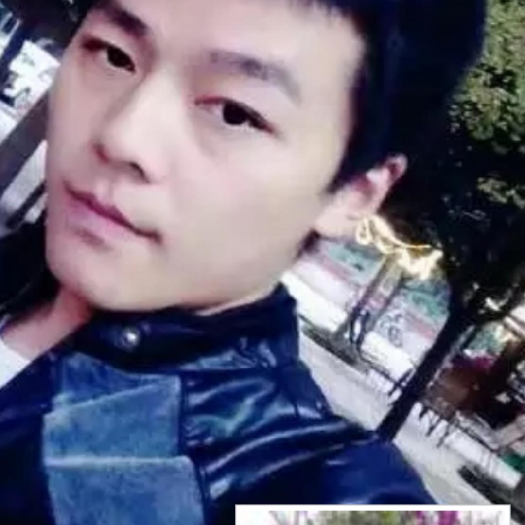 18382766355的照片