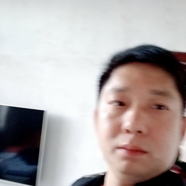 泪雨漫步落拓的照片