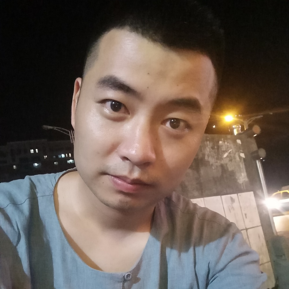 麻子打野兽的照片