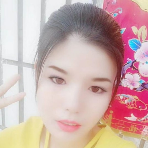 快乐的宝贝。，的照片