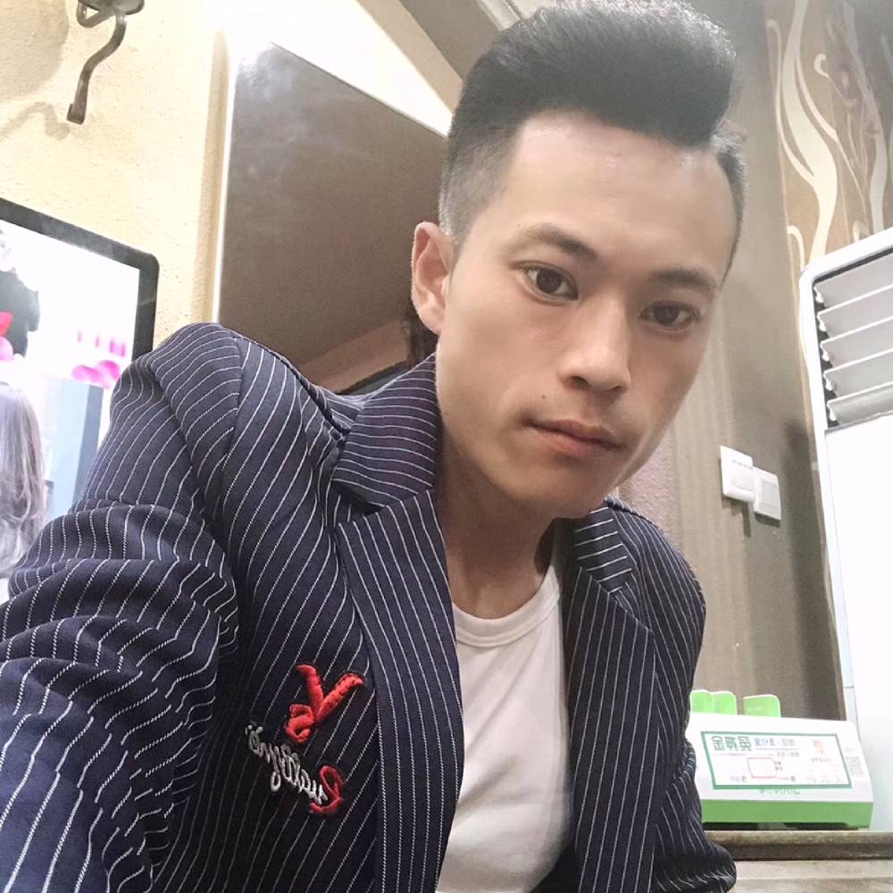 怕孤单泪了初妆的照片