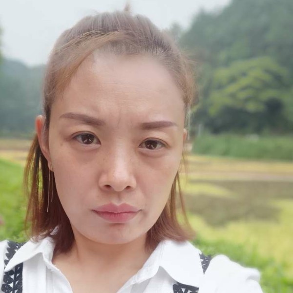 段利的照片