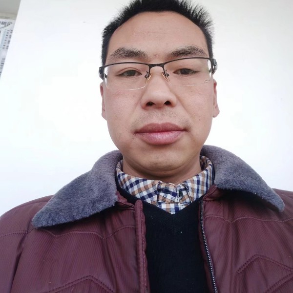 寻找一个她结婚的照片