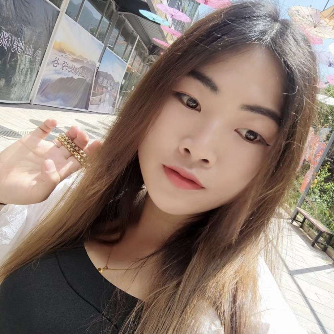 抠脚姐姐的照片