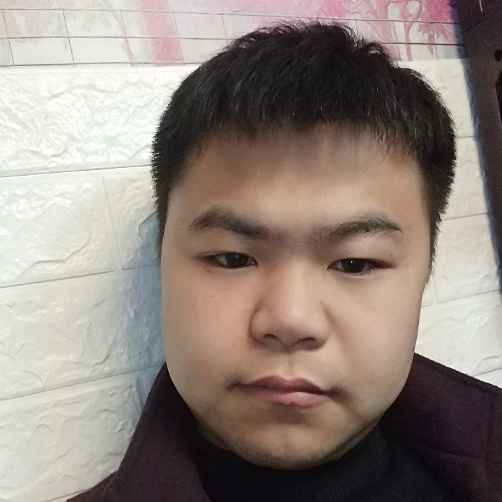 吕品品的照片