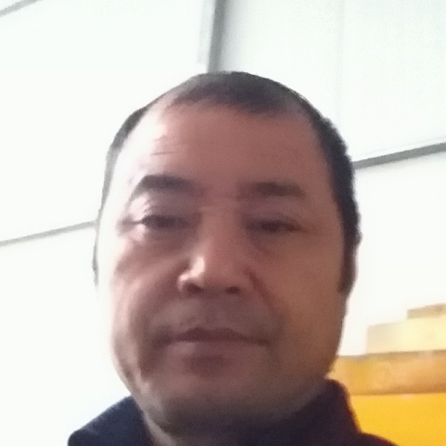 蜗牛浅吻坚定的照片