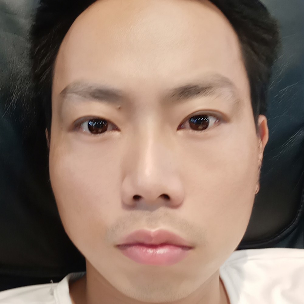 周星星，，的照片