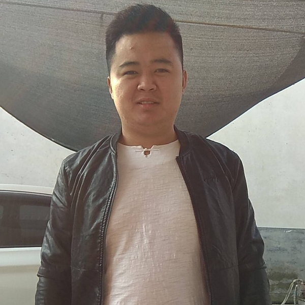 寒风深拥辛勤的照片