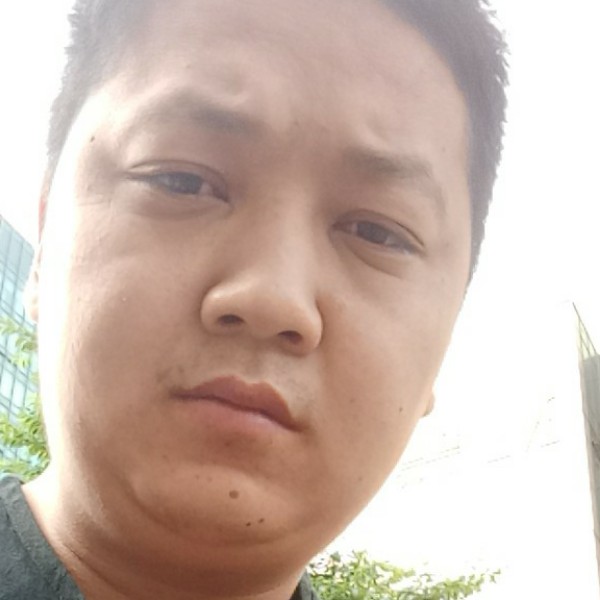 黎明前的黑黑的照片