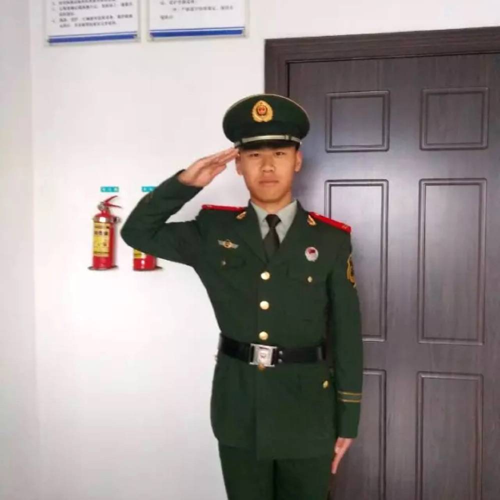 彭清澈的照片