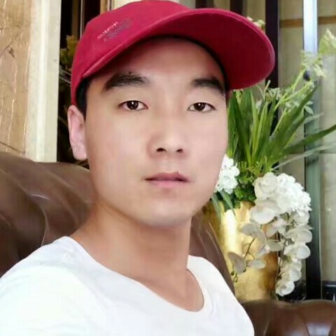 矮小爱棒棒糖的照片