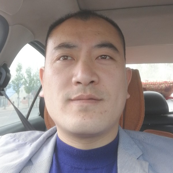 潇洒踢棉花糖的照片