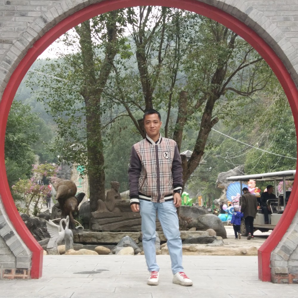 休眠的火山的照片