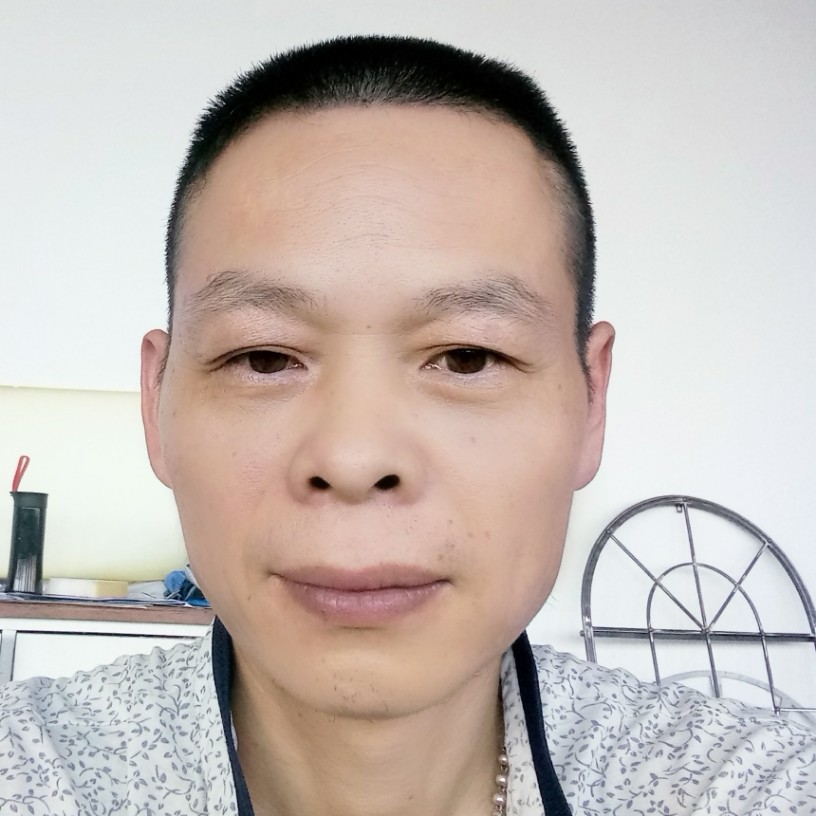 余音的彩色的照片