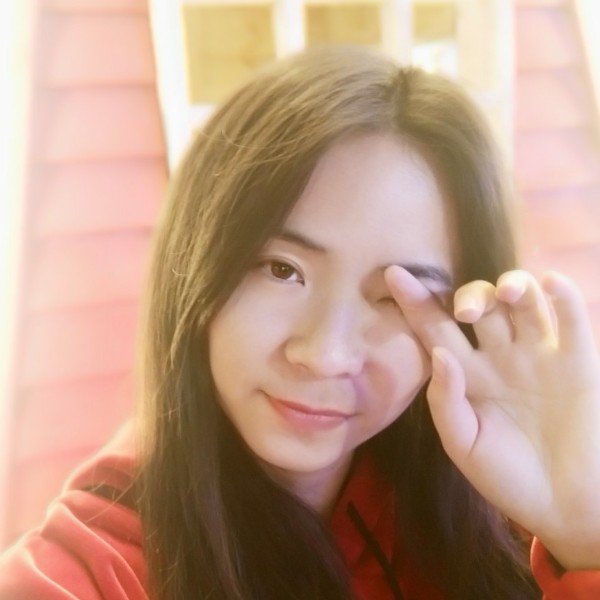 有一个女孩叫柳宁的照片