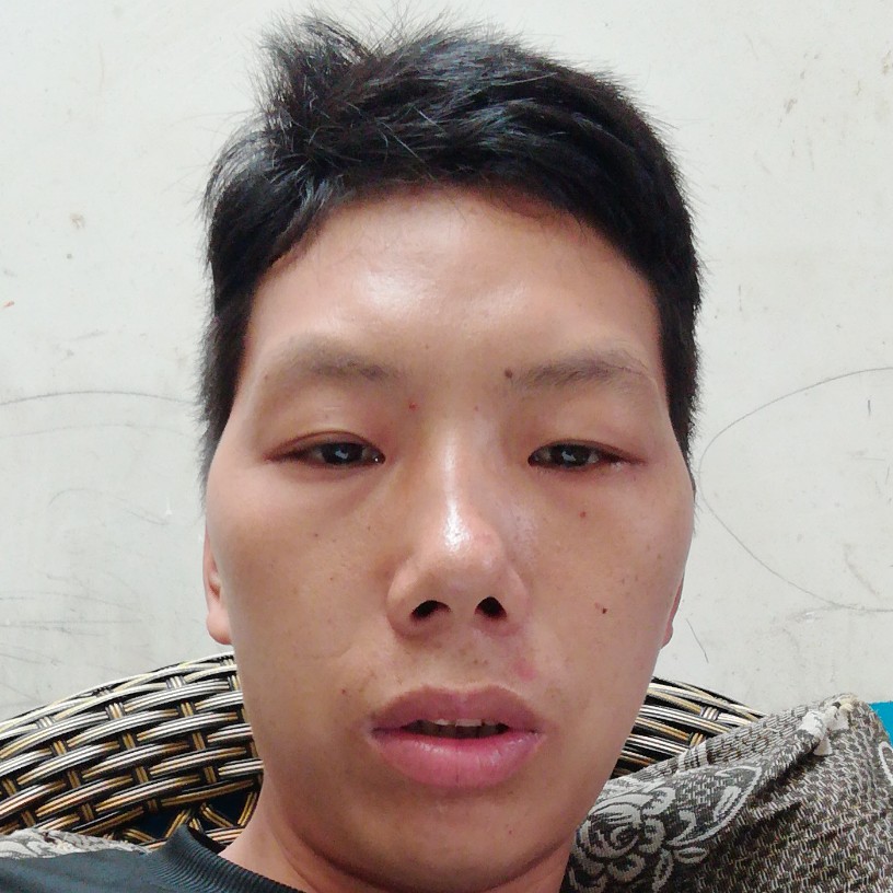 体贴保卫棉花糖的照片