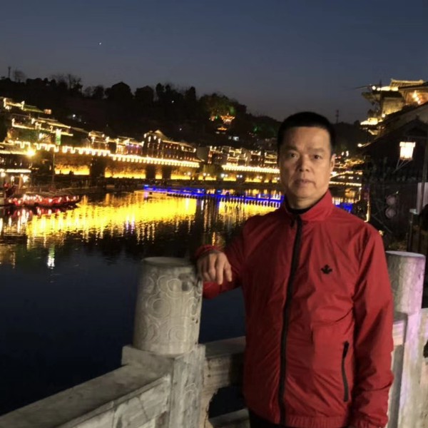 图片中输入的照片