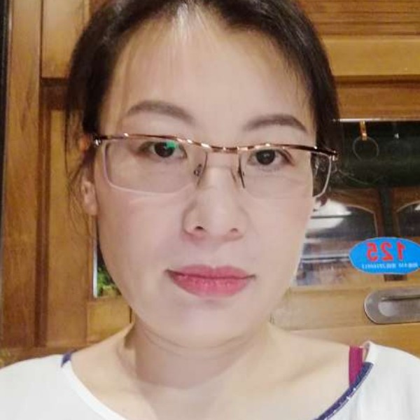 坚定春华的照片
