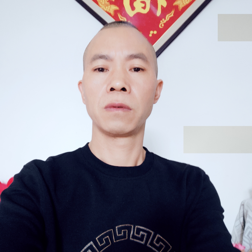 虚幻浅吻云朵的照片