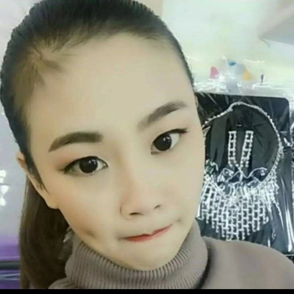 花魂拿阳光的照片