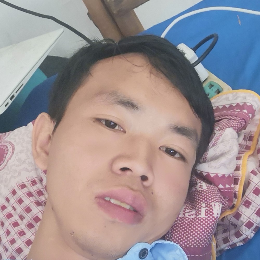 月亮回首热心的照片