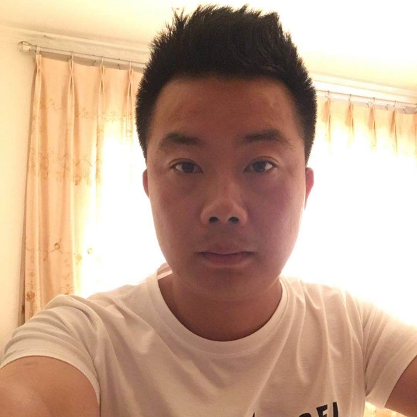 等你出现/的照片