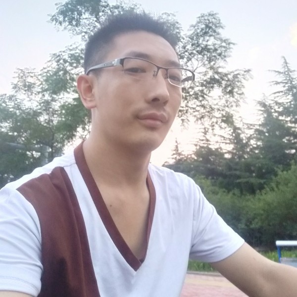 青花爱恋灼热的照片