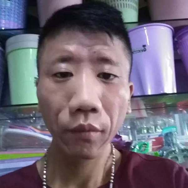 痴情的农村娃的照片