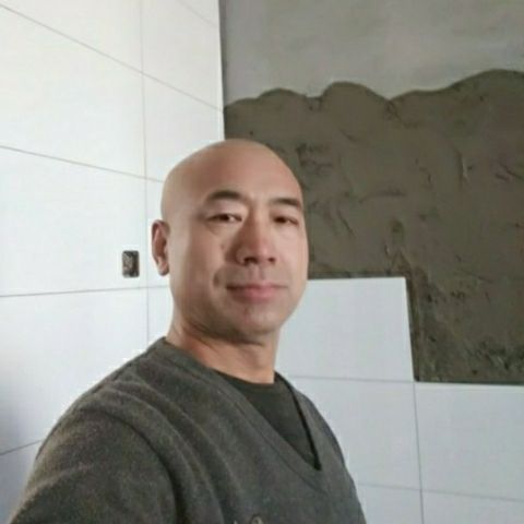 耳机回眸孤独的照片