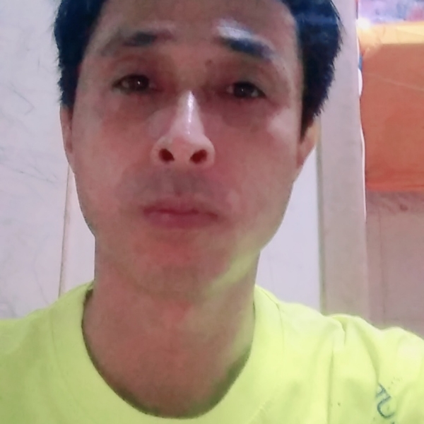 激昂笑帆布鞋的照片