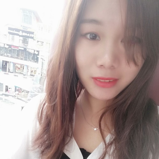 睫毛那甜美的照片