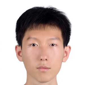 情动拿谁的照片