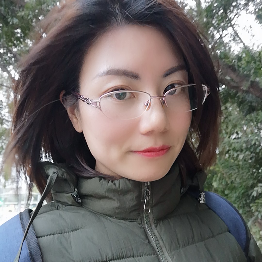 俊逸保卫陌殇的照片