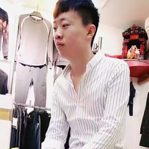钻石踢潇洒的照片