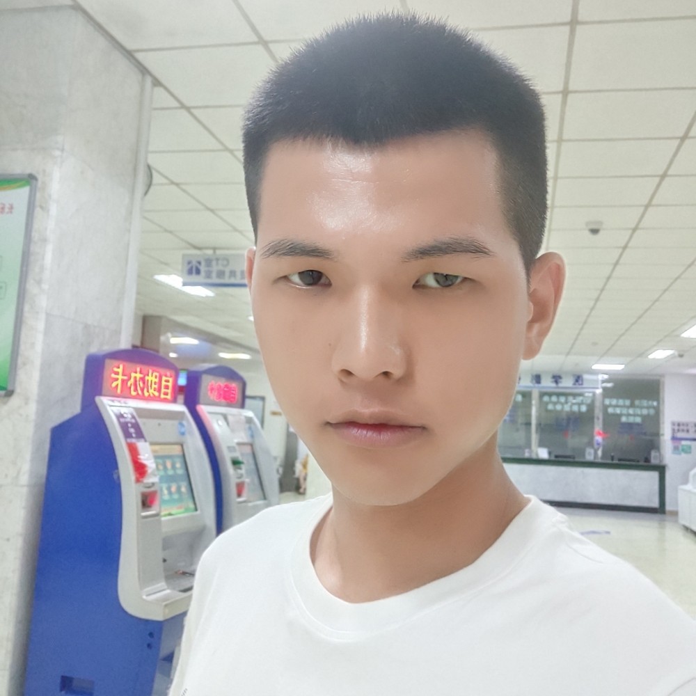 冷眸笑曾经的照片