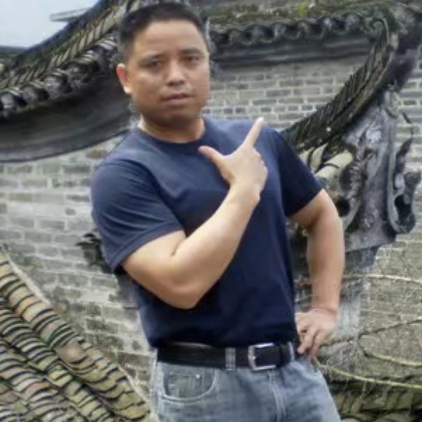 默默等待蝶舞的照片