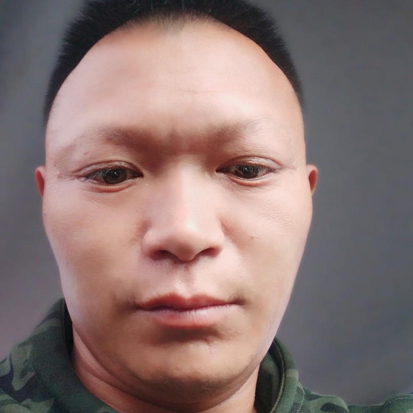 洛尘挽手怕黑的照片
